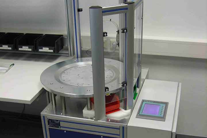 Federnprüfmaschine Medizintechnik